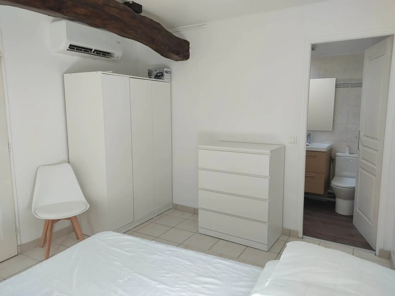 
                                                Location
                                                 Appartement meublé T2 33.61m² à Angoulême