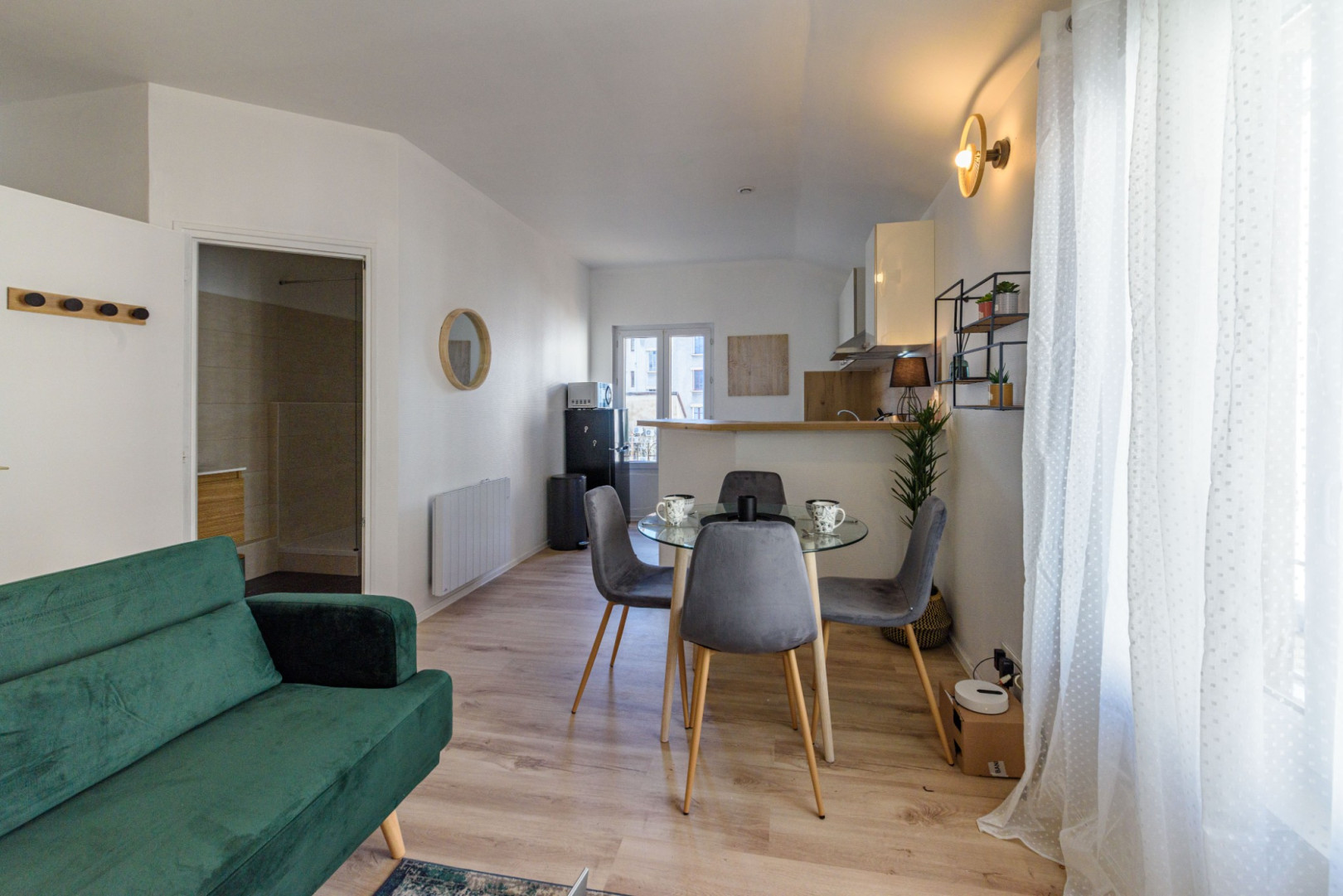 
                                                Location
                                                 Appartement meublé T2 39.73m² à Grenoble