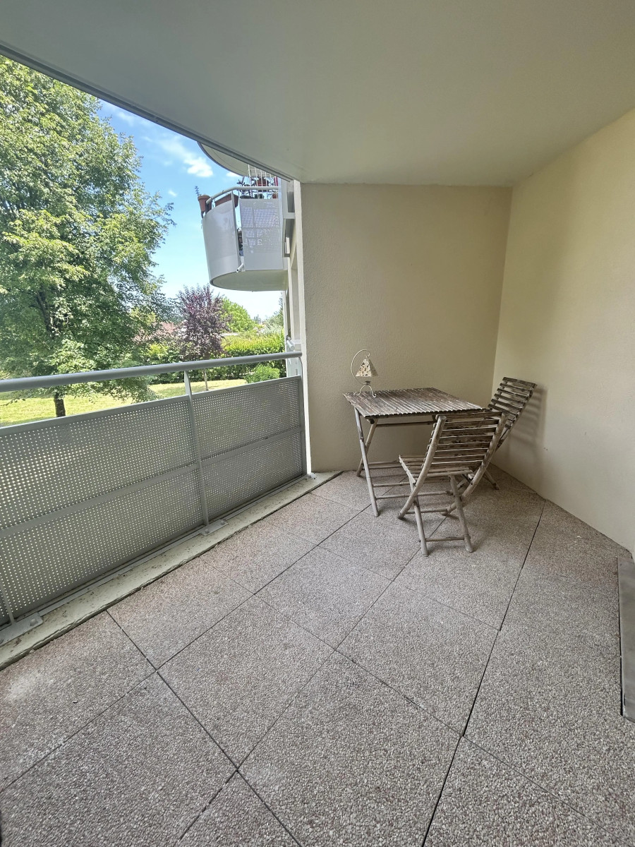 
                                                Location
                                                 Appartement meublé T2 41m² à BRUGES