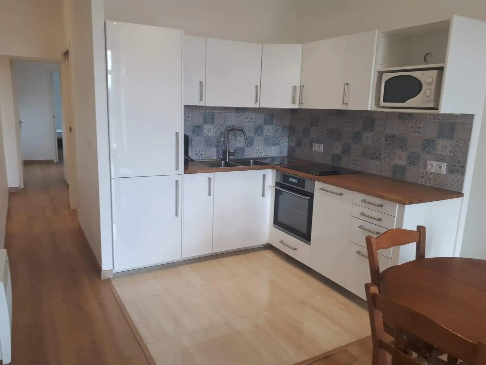 
                                                Location
                                                 Appartement meublé T2 44.06m² à Lormont