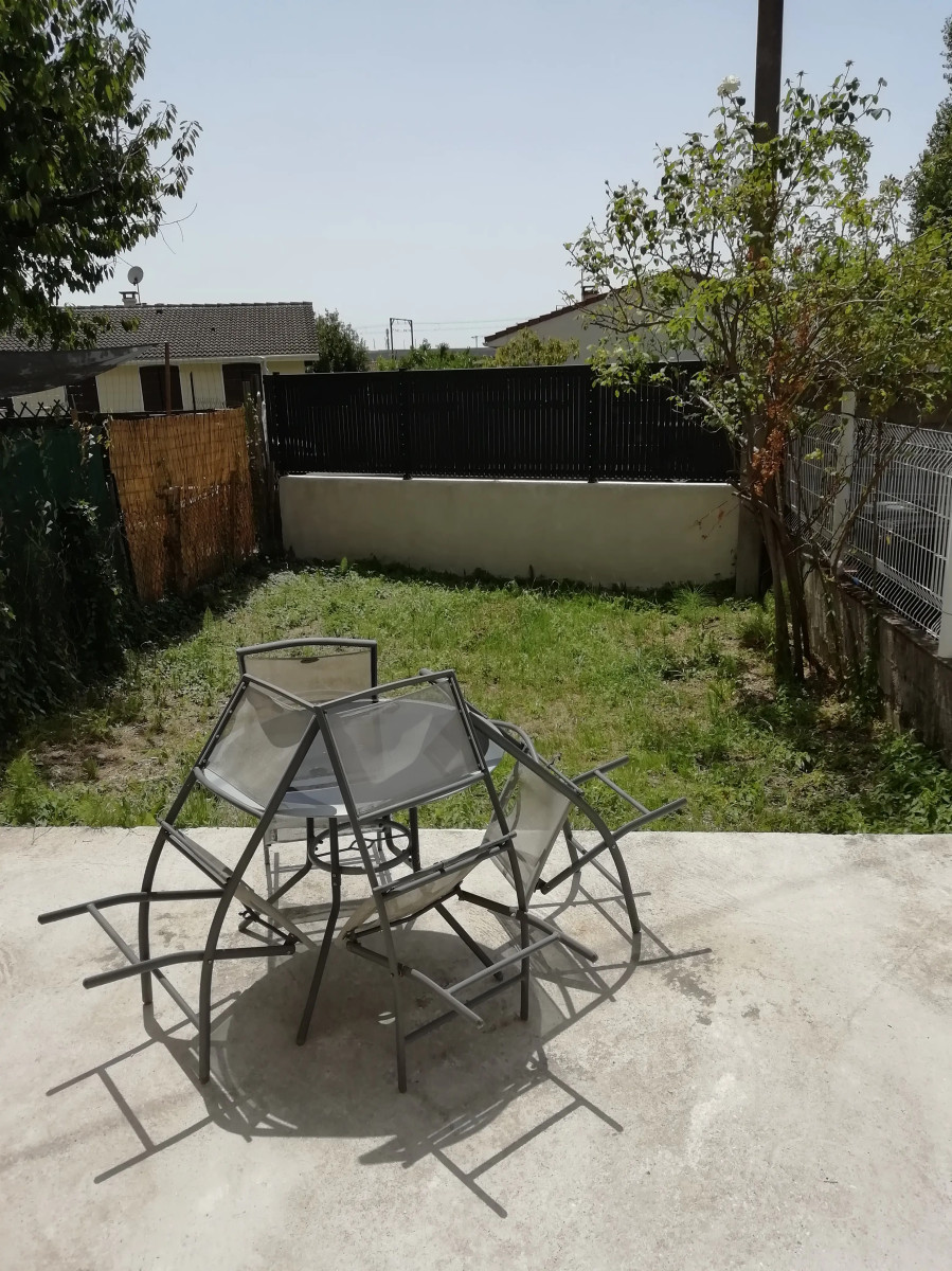 
                                                Location
                                                 Appartement meublé T2 44.06m² à Lormont