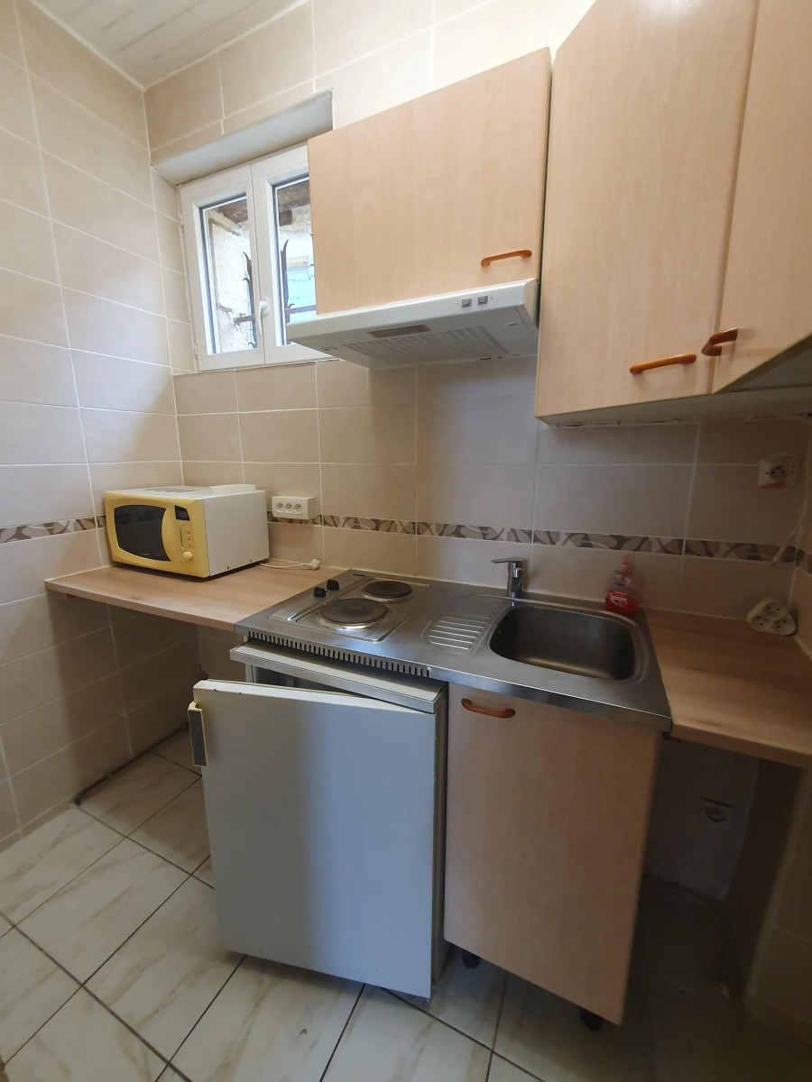 
                                                Location
                                                 Appartement meublé T2 44.25m² à Sarlat-la-Canéda