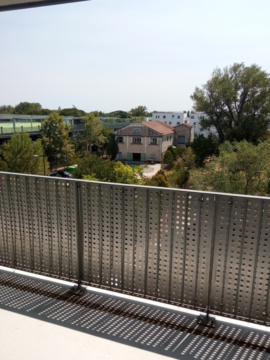 
                                                Location
                                                 Appartement meublé T2 45m² à Bègles