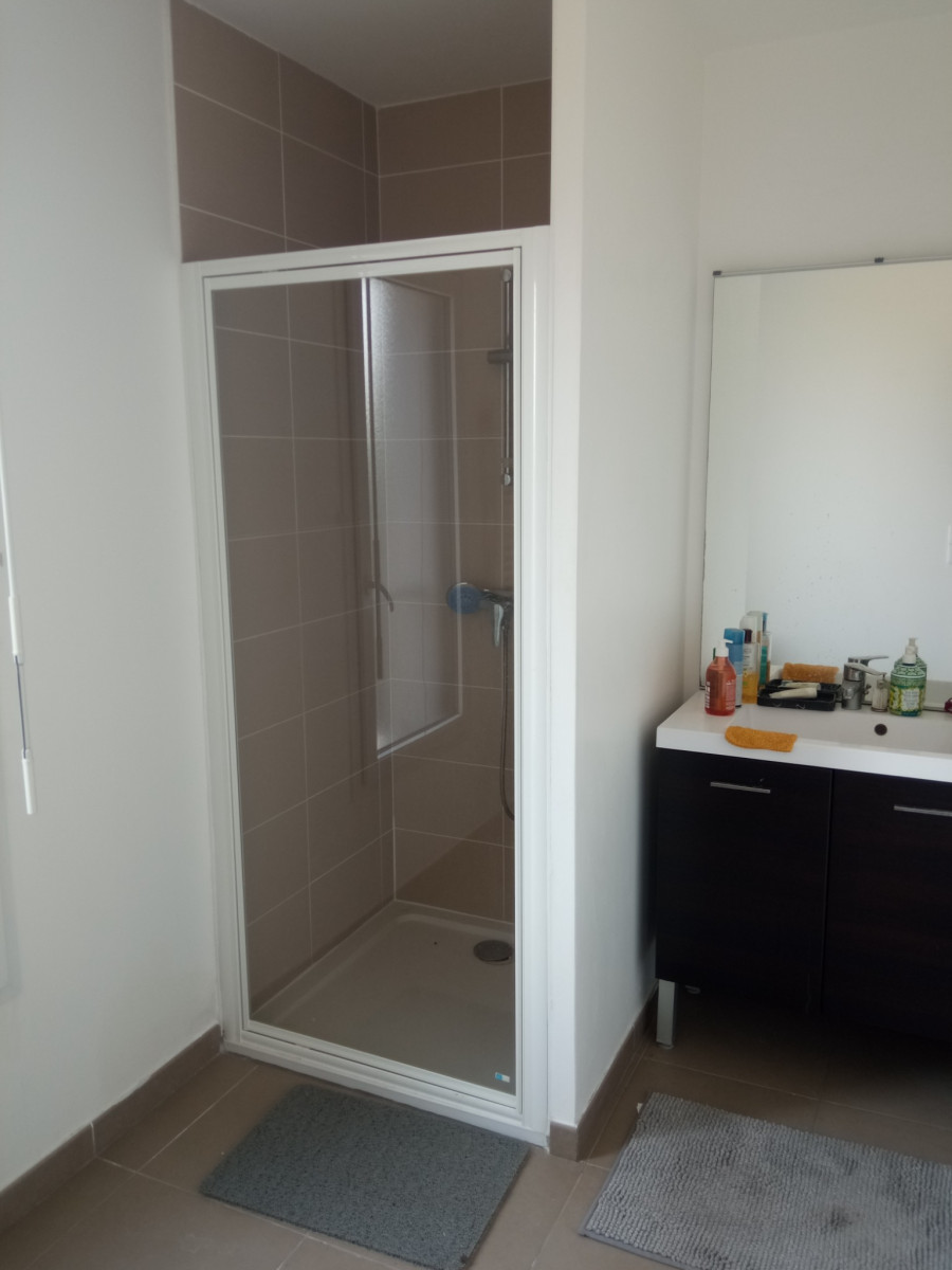 
                                                Location
                                                 Appartement meublé T2 45m² à Bègles