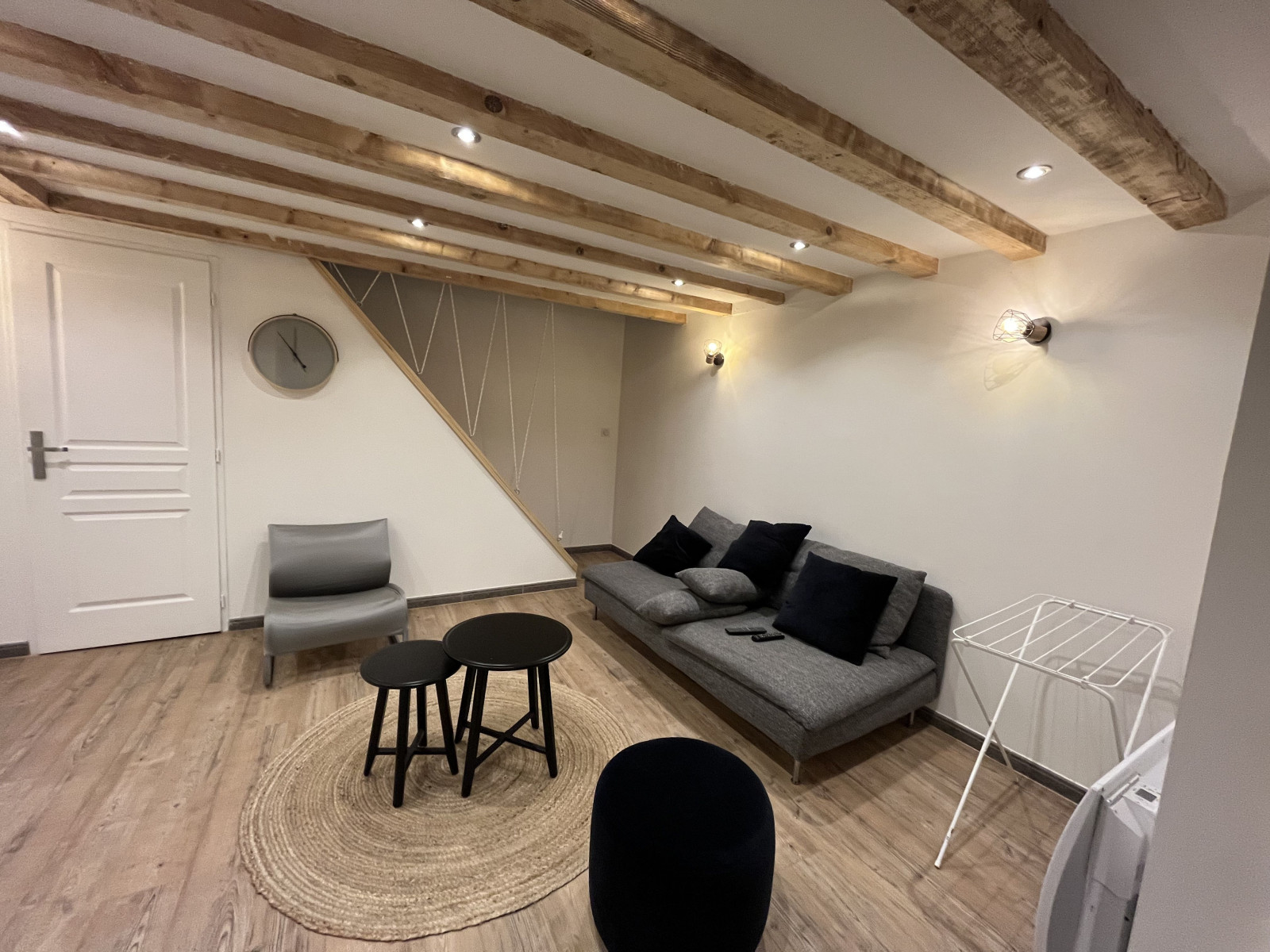 
                                                Location
                                                 Appartement meublé T2 48m² à Grenoble