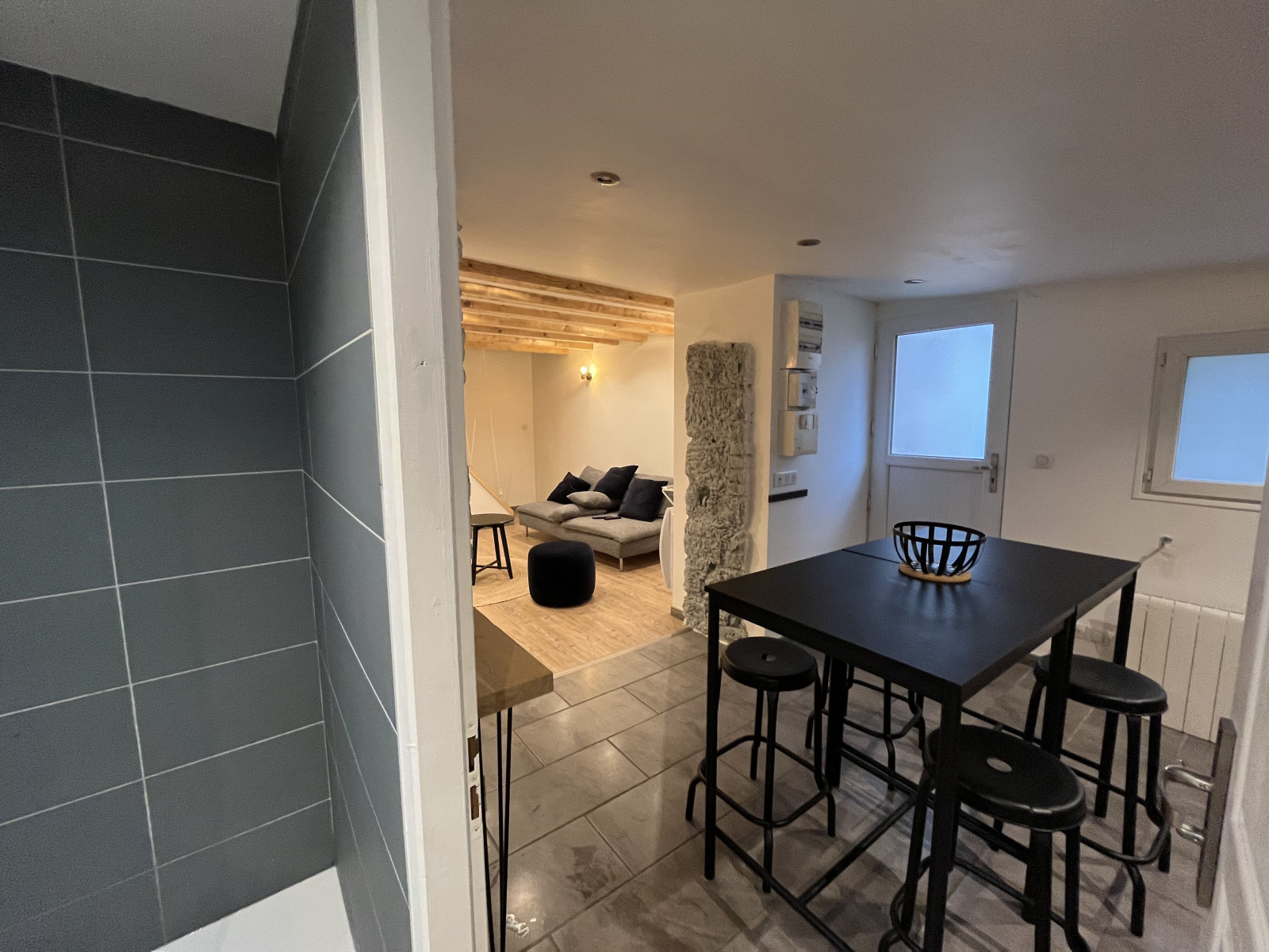 
                                                Location
                                                 Appartement meublé T2 48m² à Grenoble