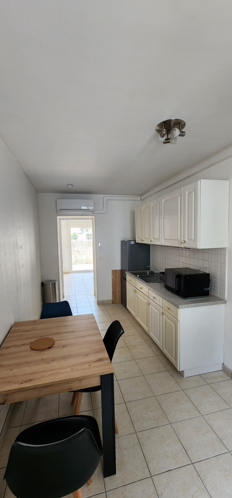 
                                                Location
                                                 Appartement meublé T2