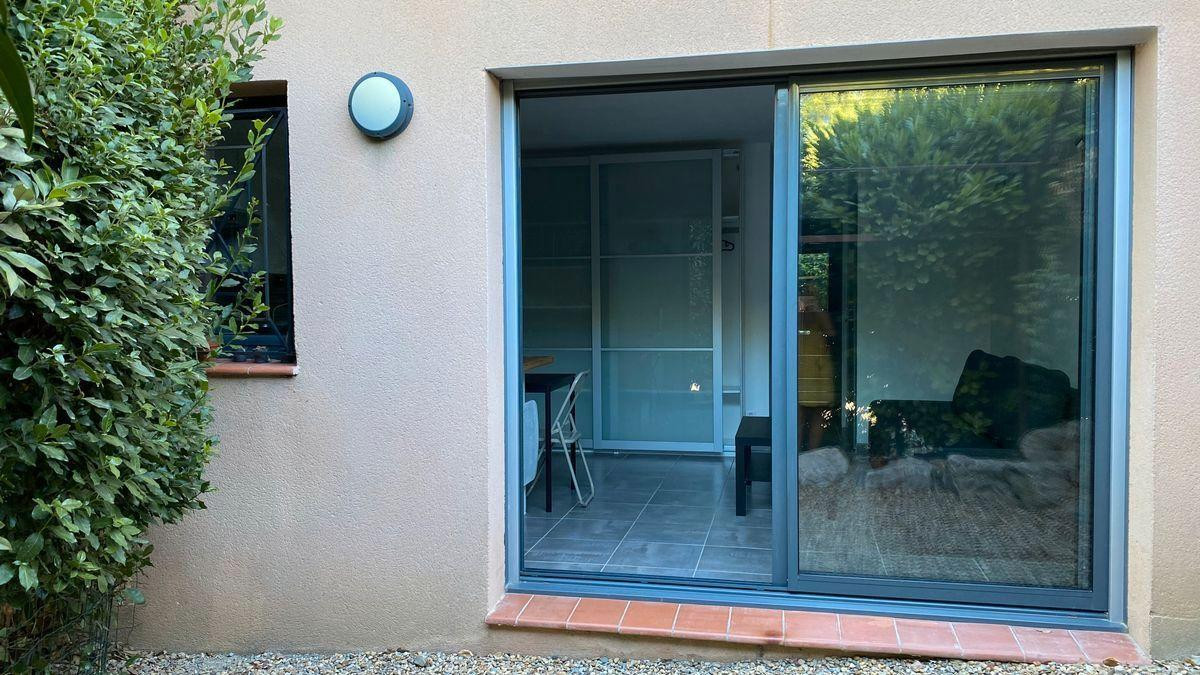 
                                                Location
                                                 Appartement meublé T2 Aix Ouest