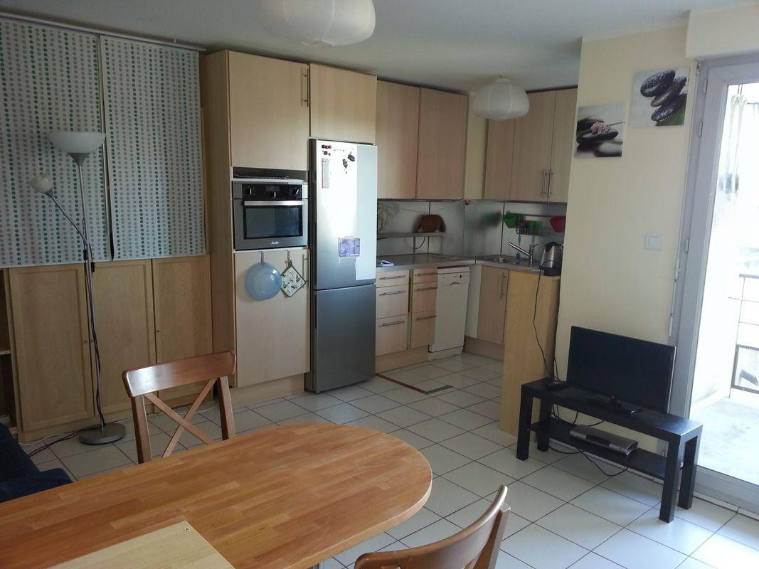 
                                                Location
                                                 Appartement meublé (T2 bis) à louer