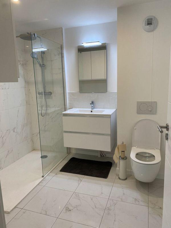 
                                                Location
                                                 Appartement Meublé T2 - Place du Marché