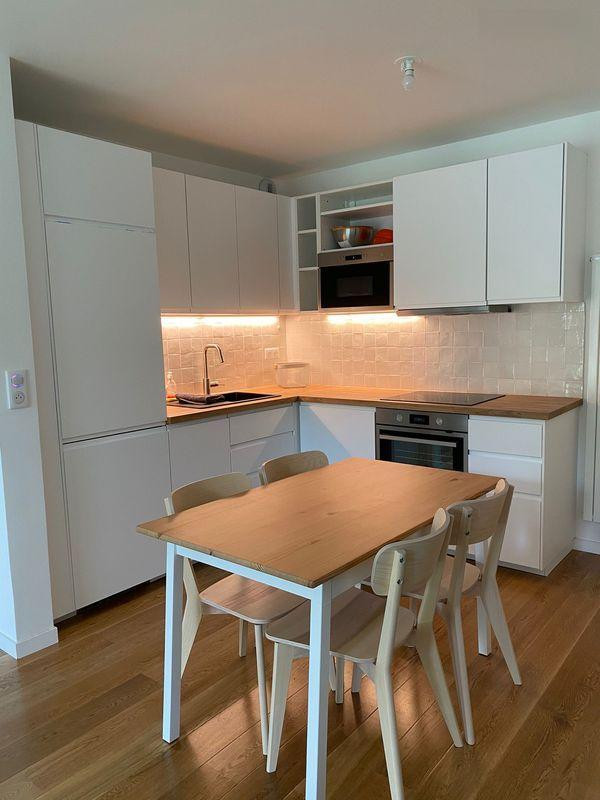 
                                                Location
                                                 Appartement Meublé T2 - Place du Marché