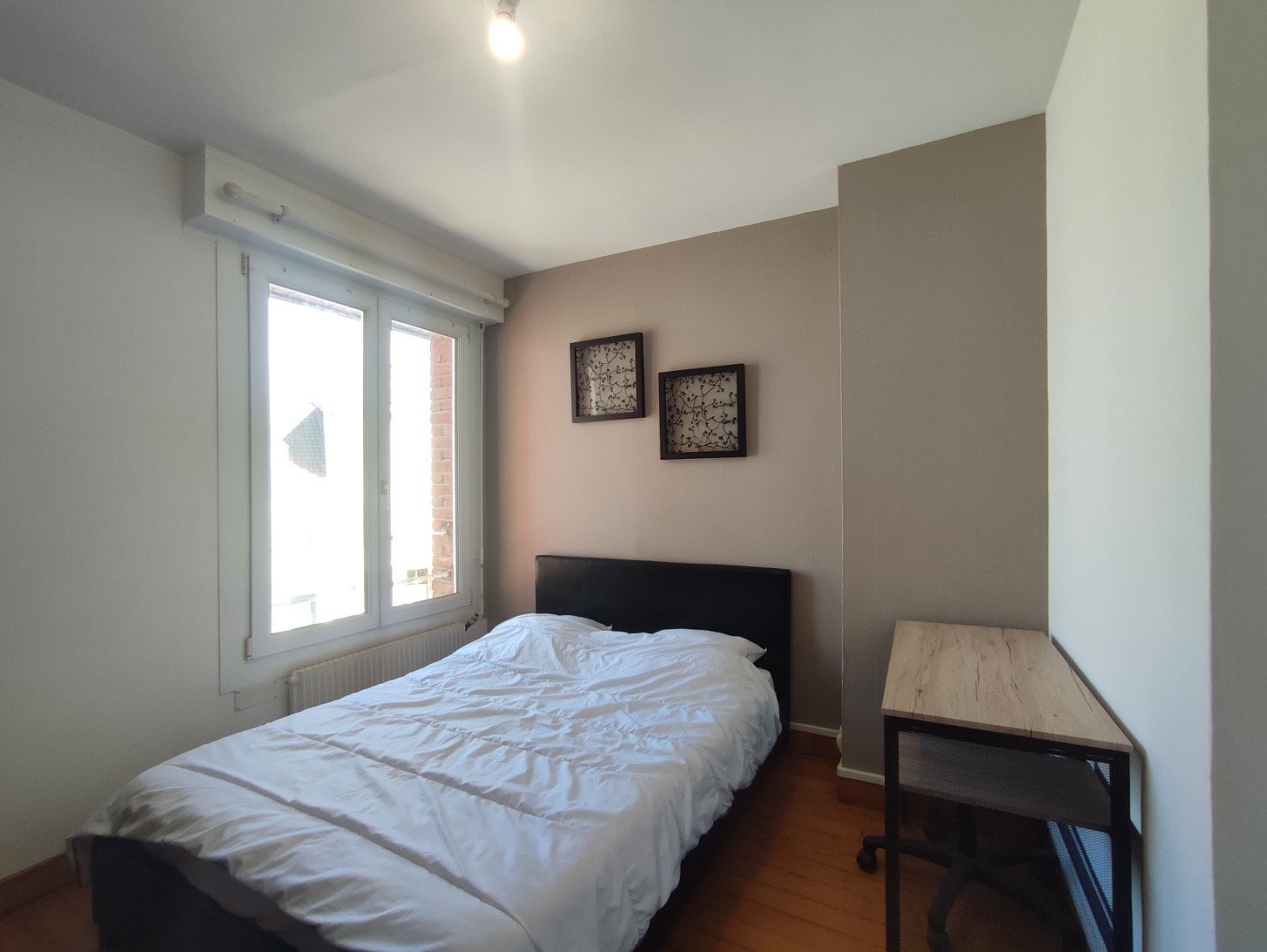 
                                                Location
                                                 Appartement meublé T2 proche Citadelle
