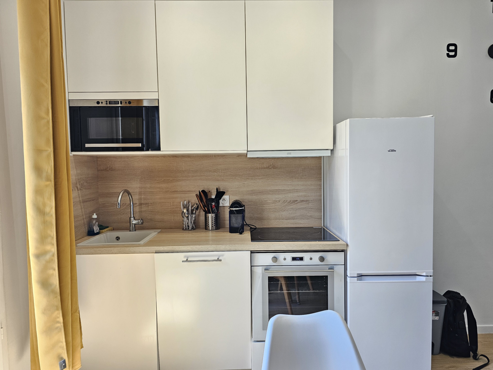 
                                                Location
                                                 Appartement meublé T3 46m² à GRENOBLE