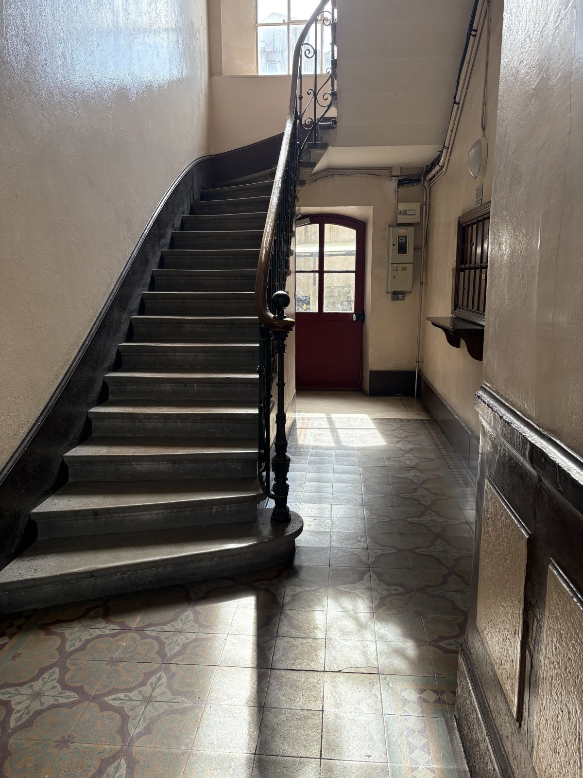 
                                                Location
                                                 Appartement meublé T3 50.27m² en duplex - proche gare