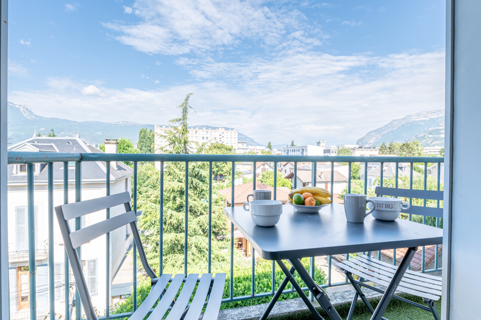
                                                Location
                                                 Appartement meublé T3 51m² à GRENOBLE