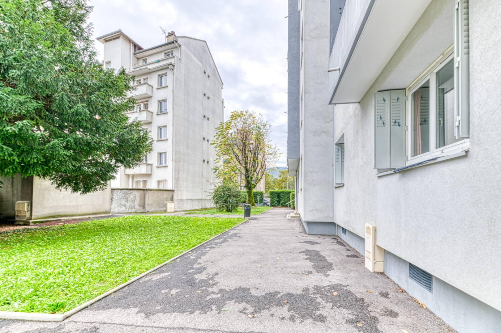 
                                                Location
                                                 Appartement meublé T3 52.87m² à Grenoble