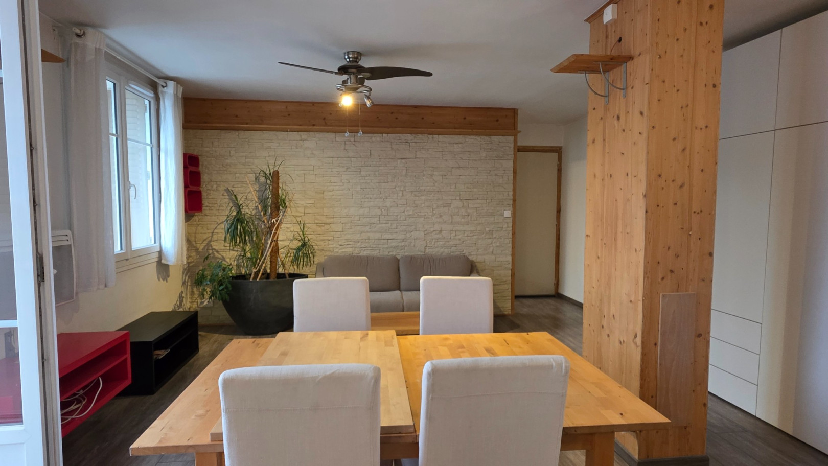 
                                                Location
                                                 Appartement meublé T3 62.82m² à Grenoble