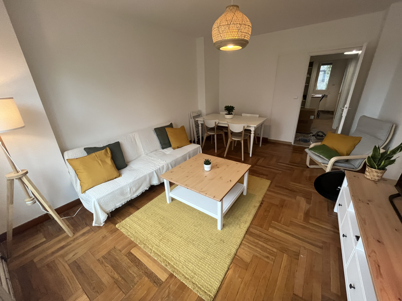 
                                                Location
                                                 Appartement meublé T3 71m² à GRENOBLE