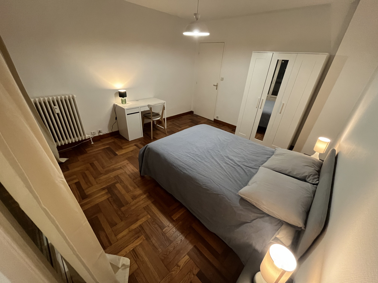 
                                                Location
                                                 Appartement meublé T3 71m² à GRENOBLE