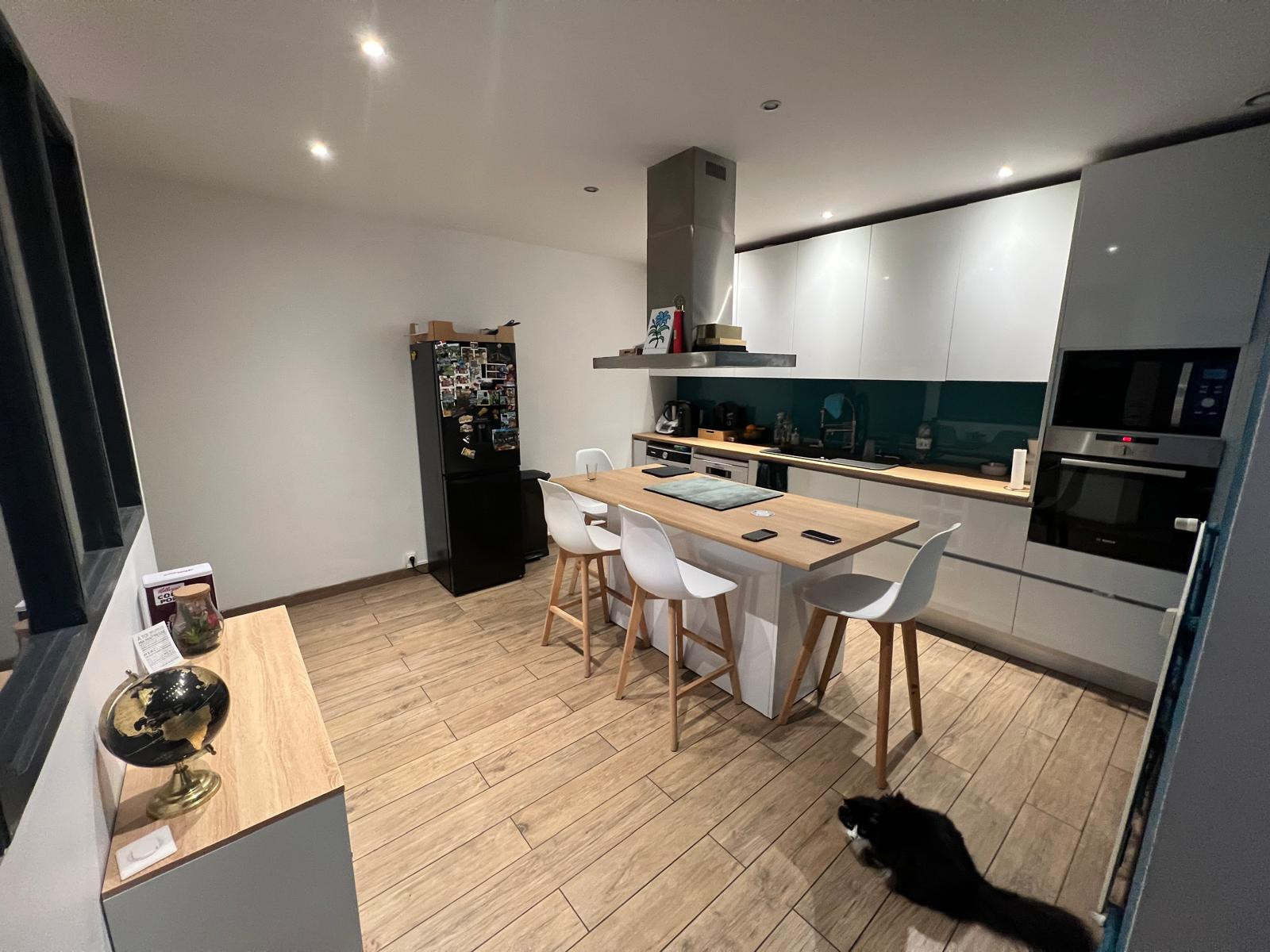 
                                                Location
                                                 Appartement meublé T3 74.53m² à Saint-Étienne