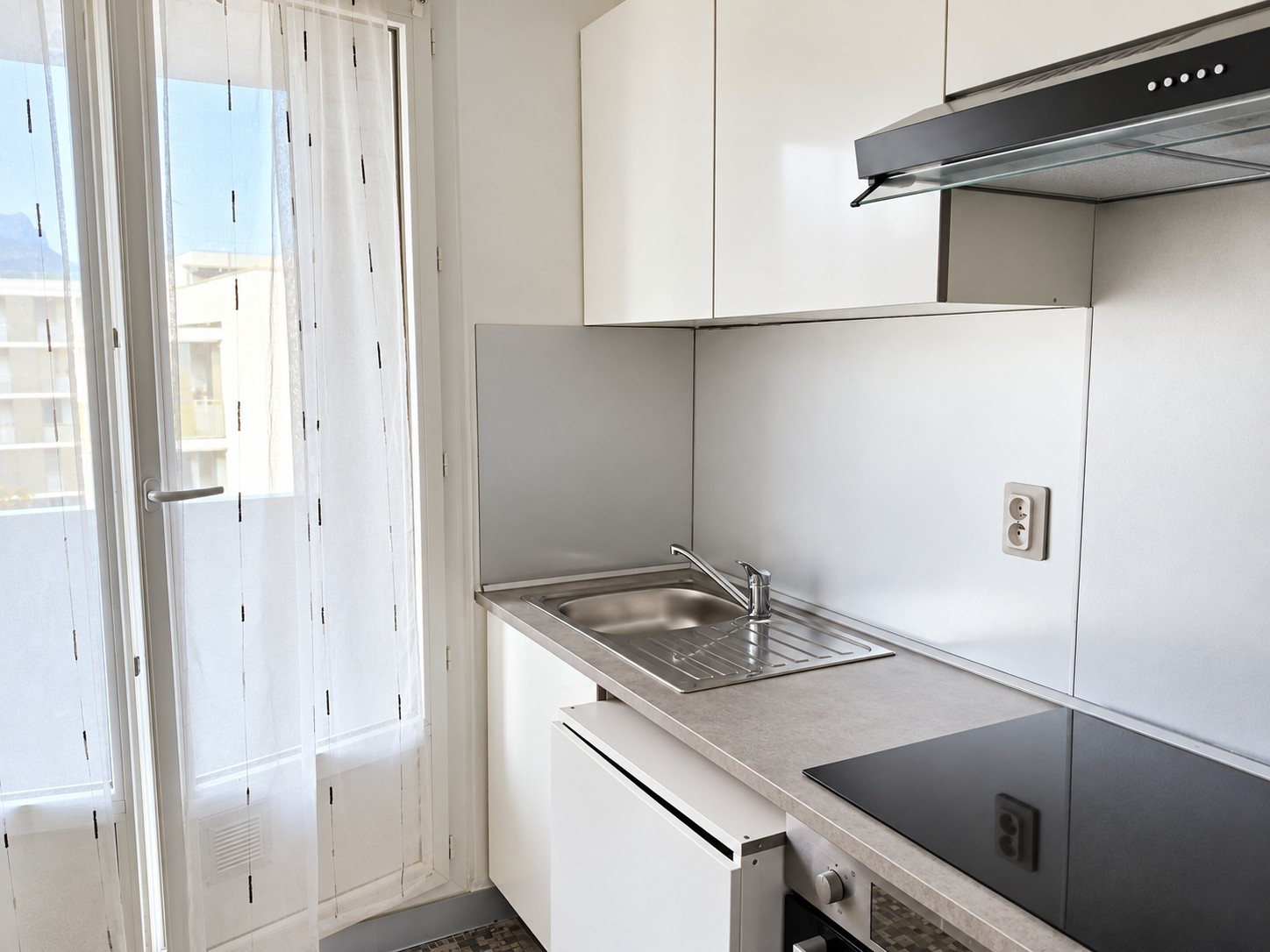 
                                                Location
                                                 Appartement meublé T4 60.77m² à Saint-Martin-d'Hères