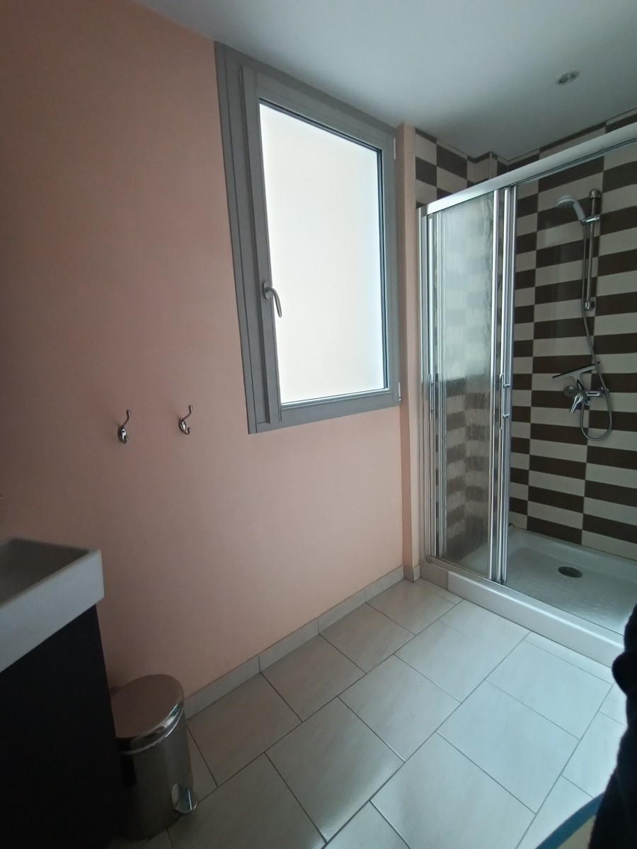 
                                                Location
                                                 Appartement meublé T4 79.28m² à Sarlat-la-Canéda