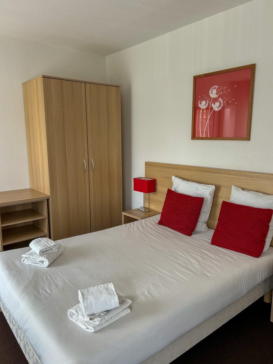 
                                                Location
                                                 Appartement meublé tout inclus