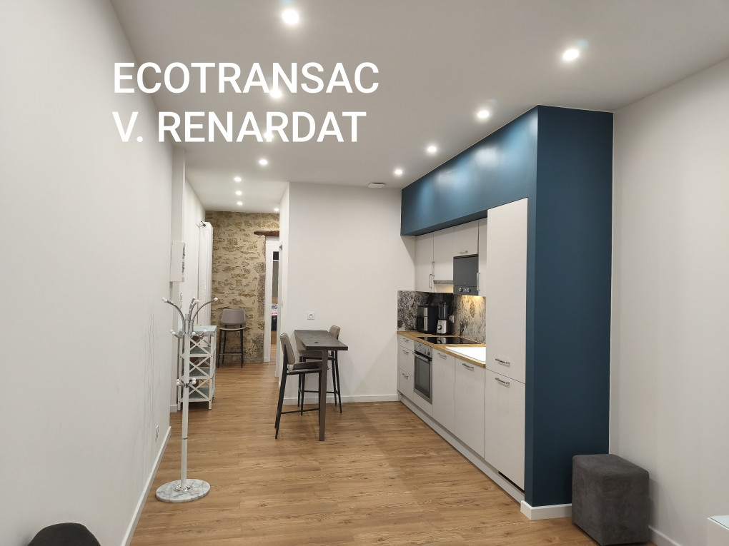 
                                                Vente
                                                 APPARTEMENT MEUBLE UNE CHAMBRE