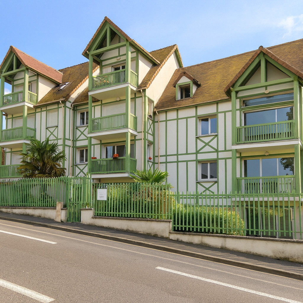 
                                                Vente
                                                 Appartement Moderne avec balcon à Trouville-sur-Mer