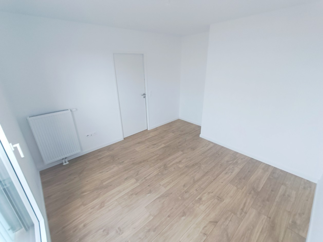 
                                                Location
                                                 Appartement neuf, 1 chambre, Gare SNCF