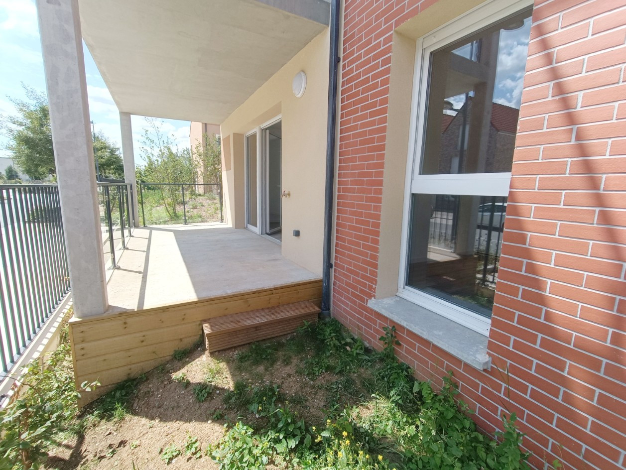 
                                                Location
                                                 Appartement neuf, 2 chambres terrasse et parking