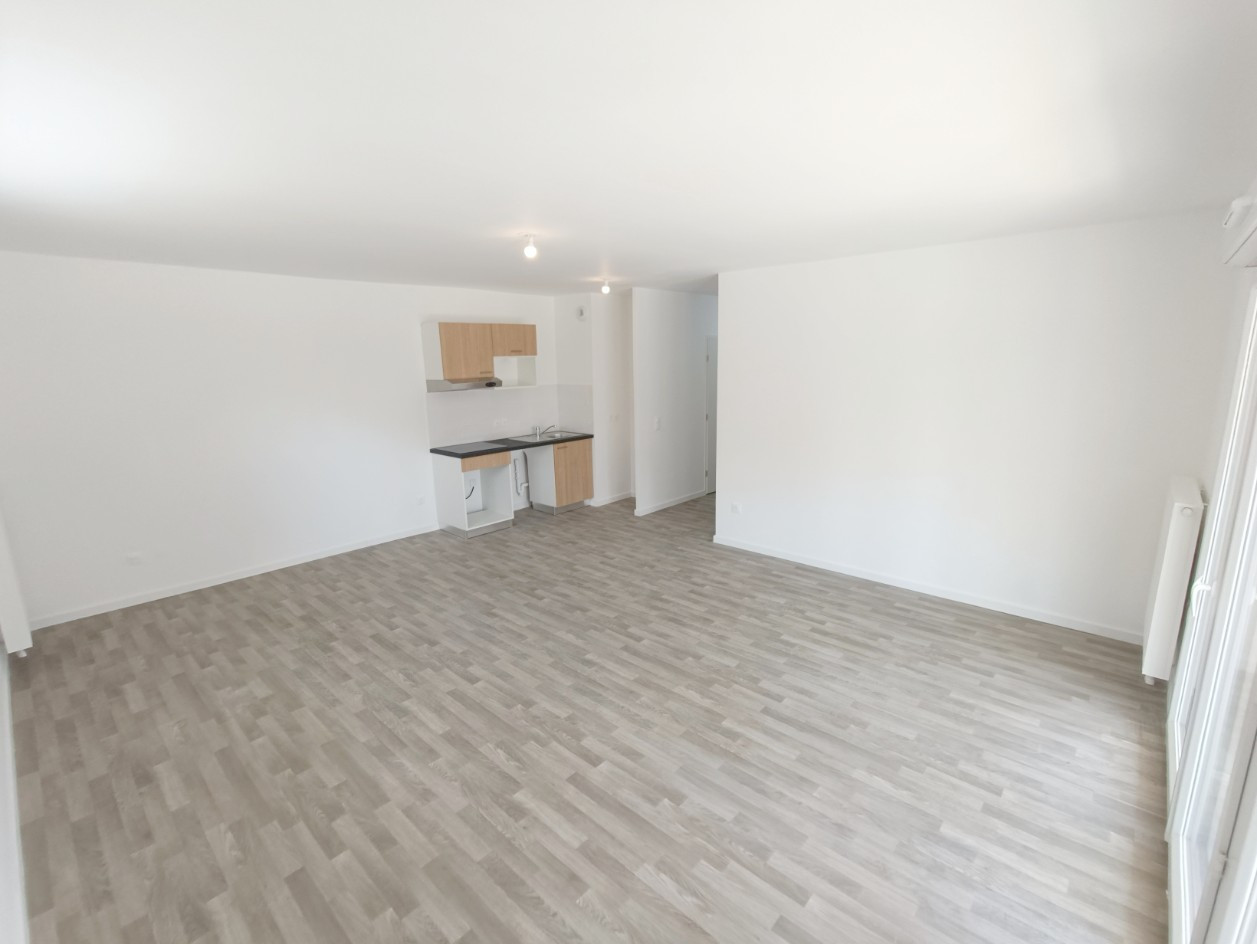 
                                                Location
                                                 Appartement neuf, 2 chambres terrasse et parking