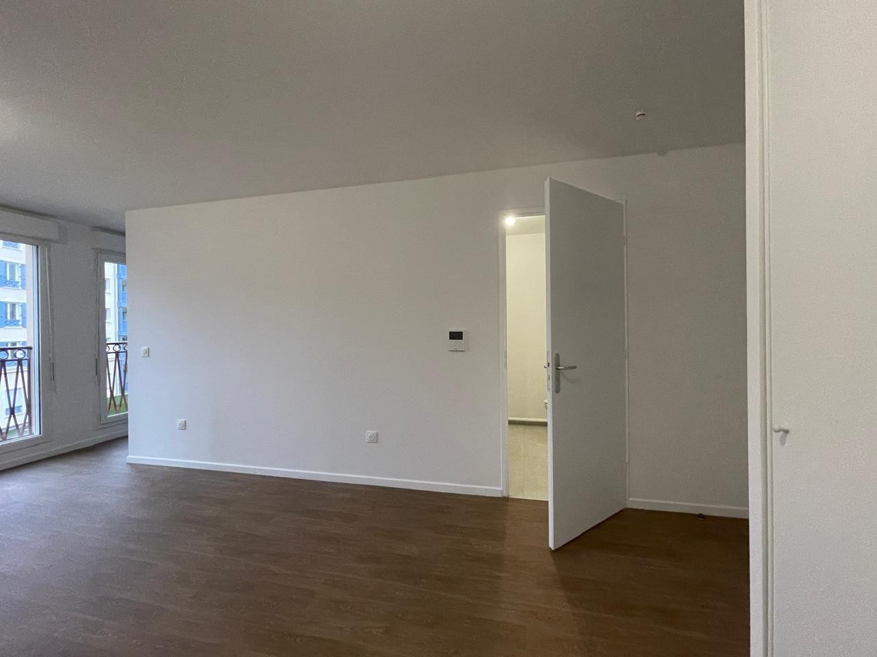 
                                                Location
                                                 Appartement neuf 2 pièces, résidence de standing