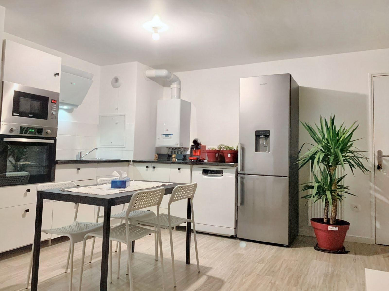 
                                                Location
                                                 Appartement neuf à 20 minutes de Paris