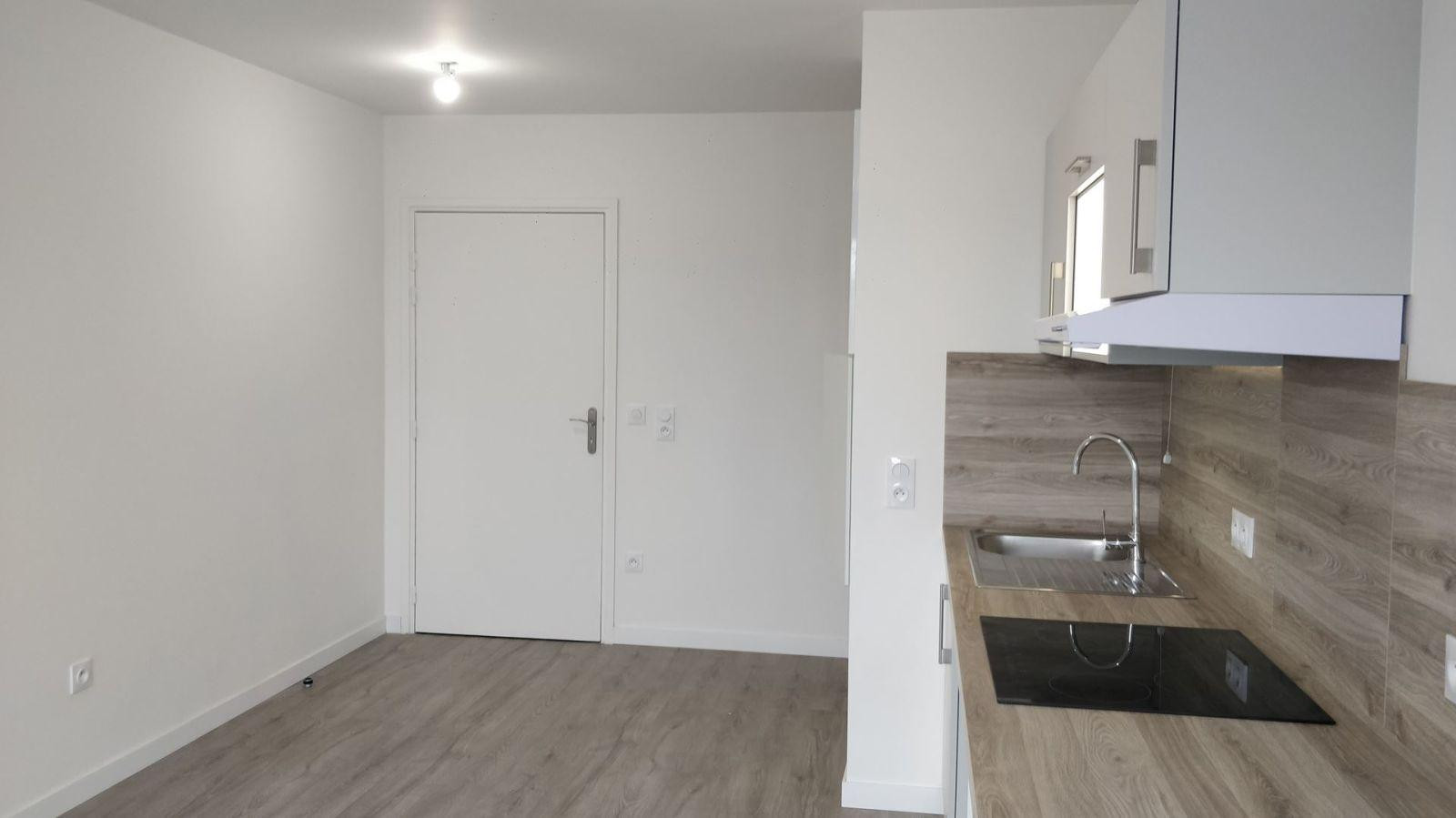 
                                                Location
                                                 Appartement neuf avec toutes commodités