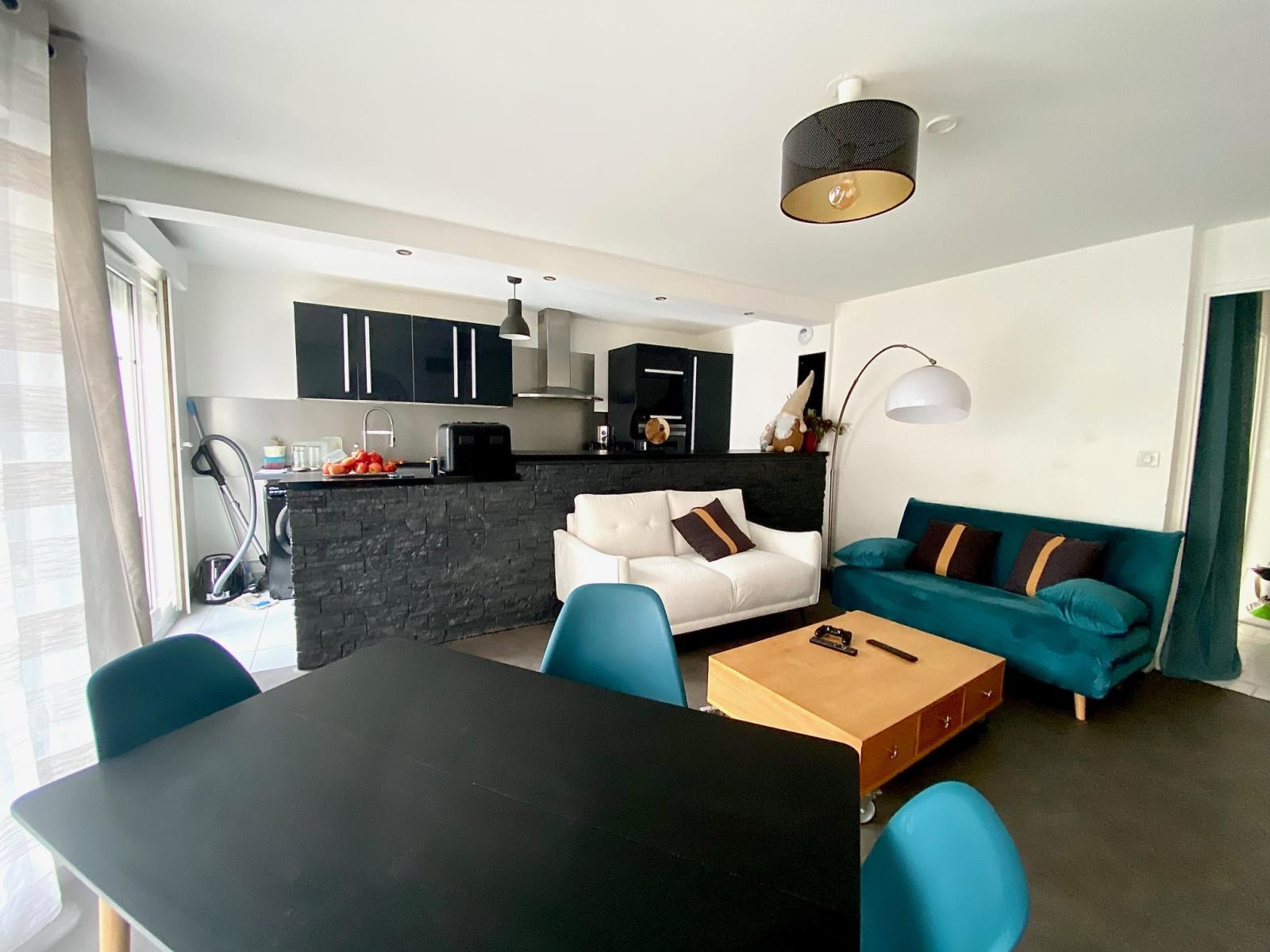 
                                                Colocation
                                                 Appartement neuf en colocation à partager à 2 !