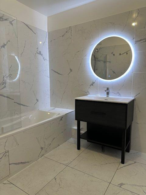 
                                                Location
                                                 Appartement neuf et cuisine équipée haut de gamme