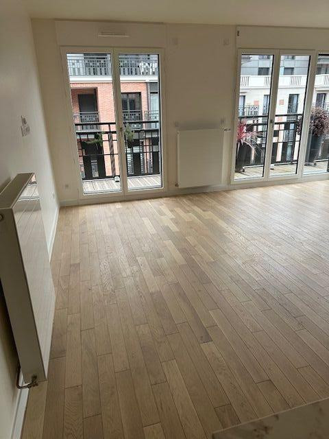 
                                                Location
                                                 Appartement neuf et cuisine équipée haut de gamme
