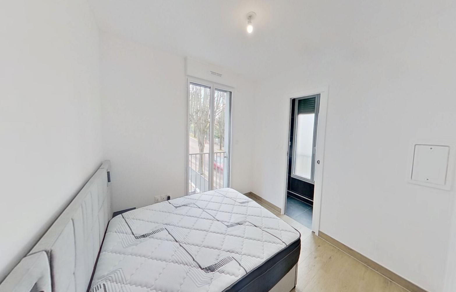 
                                                Location
                                                 Appartement neuf – Prestations haut de gamme-RER B