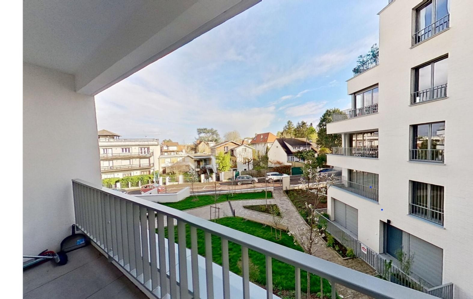 
                                                Location
                                                 Appartement neuf – Prestations haut de gamme-RER B