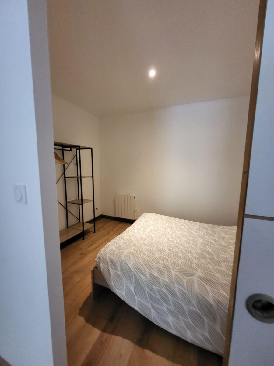 
                                                Location
                                                 Appartement neuf sur terrain arboré
Lieu reposant