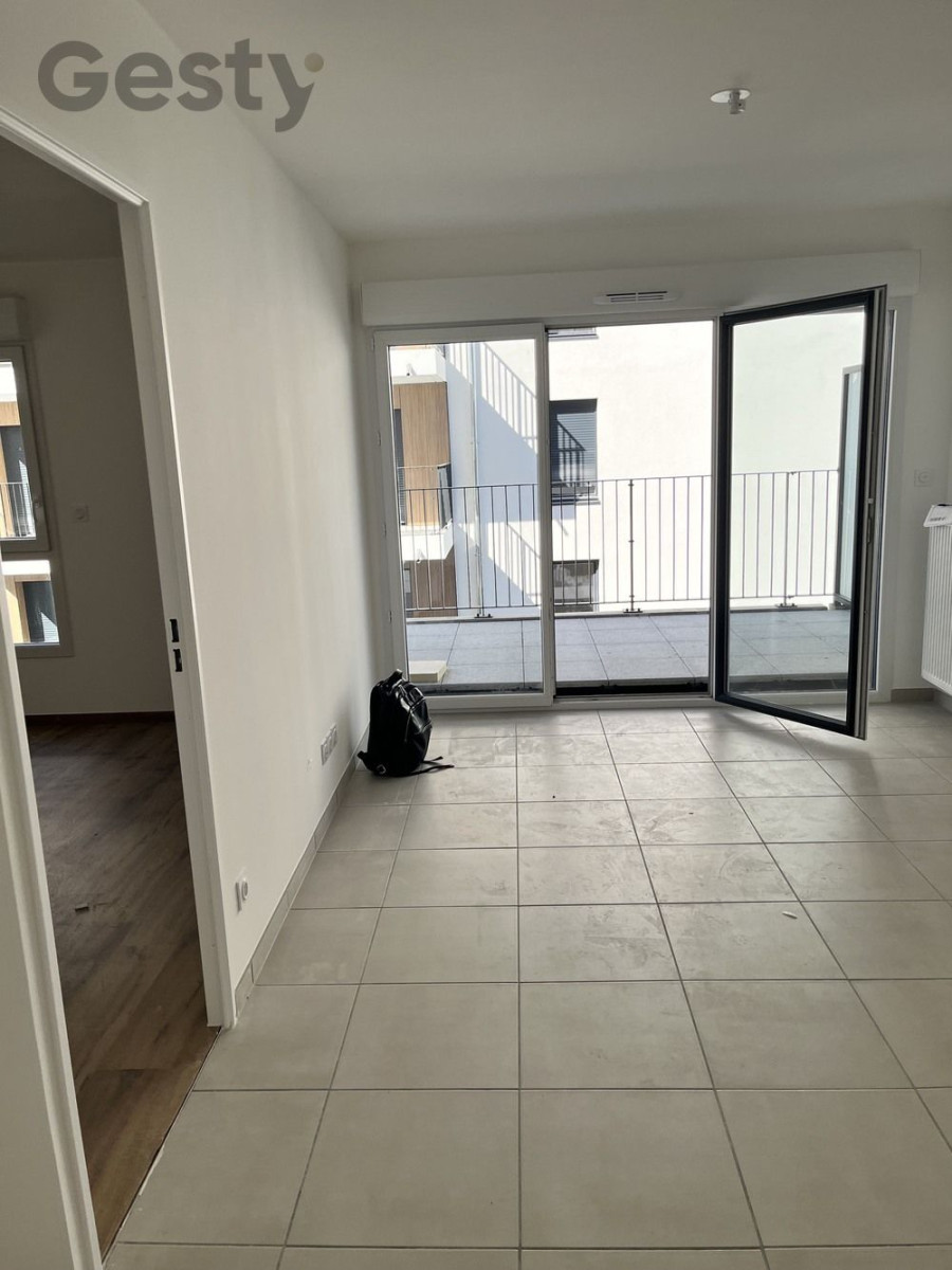
                                                Location
                                                 Appartement NEUF T2 avec balcon et parking
