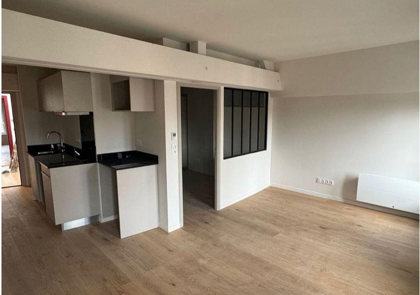 
                                                Location
                                                 Appartement neuf T2 - Hypercentre METZ- 40m²