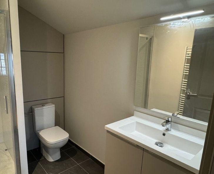 
                                                Location
                                                 Appartement neuf T2 - Hypercentre METZ- 40m²