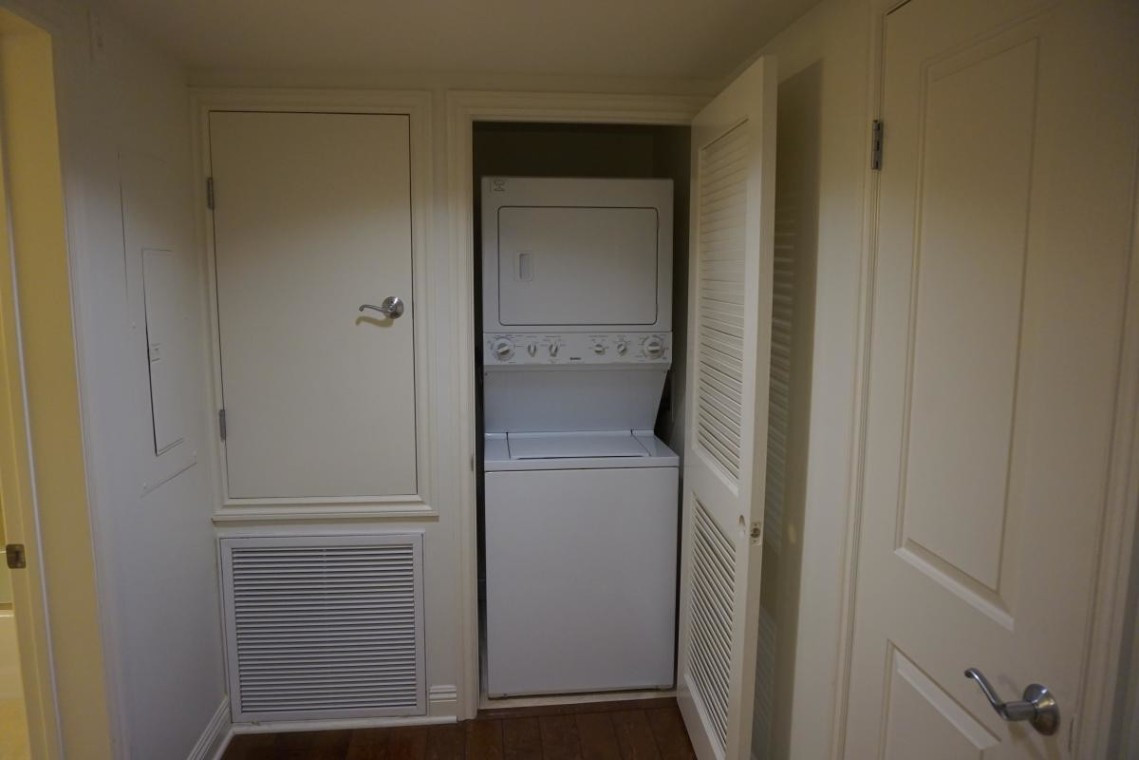 
                                                Location
                                                 Appartement non meublé