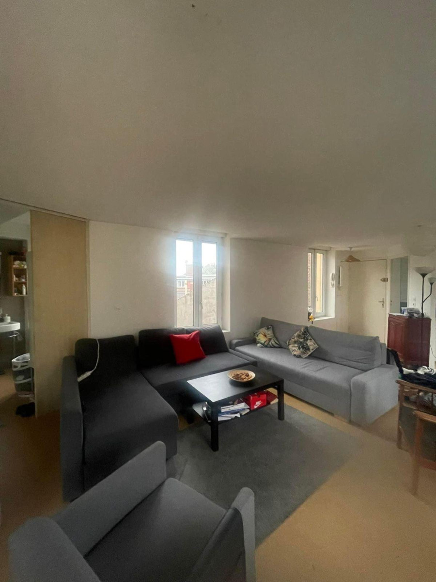 
                                                Location
                                                 Appartement non meublé à Lille