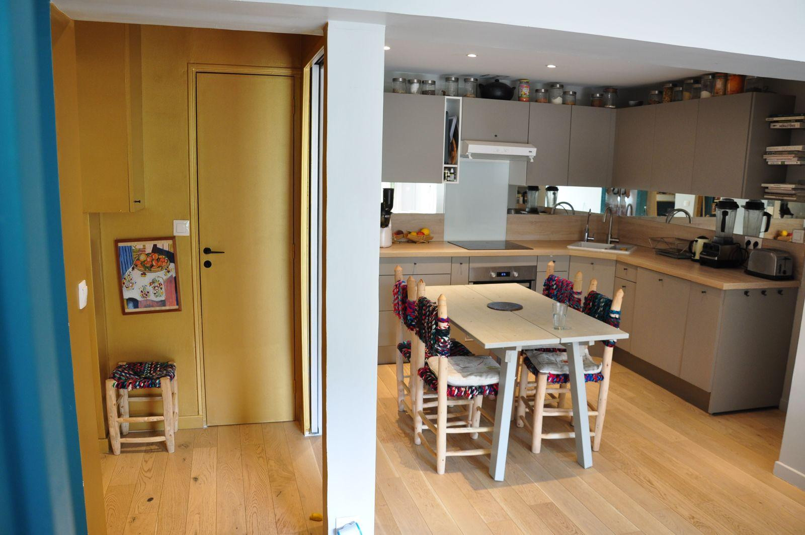 
                                                Location
                                                 Appartement paris 11 eme -T3- 70 m2 avec parking