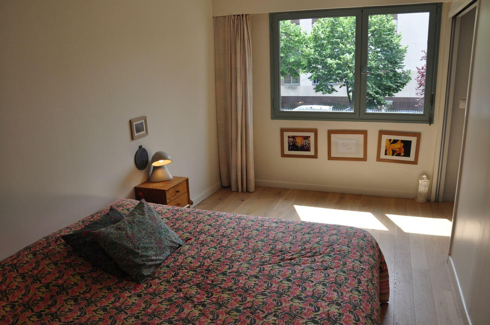 
                                                Location
                                                 Appartement paris 11 eme -T3- 70 m2 avec parking