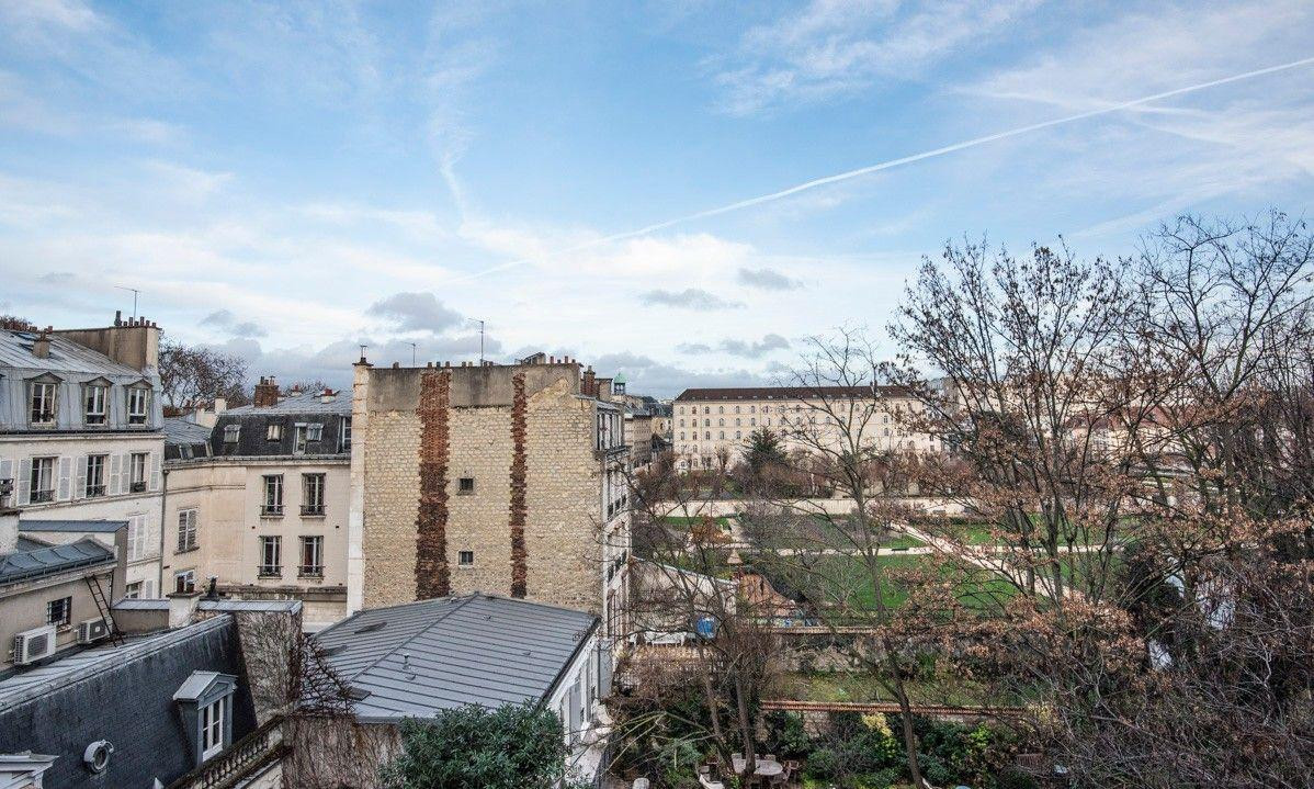 
                                                Location
                                                 Appartement paris 7e 49m2 meublée