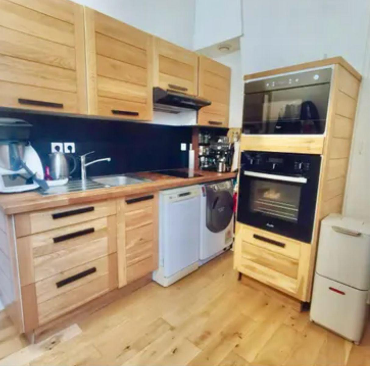
                                                Location
                                                 Appartement Paris 9ème